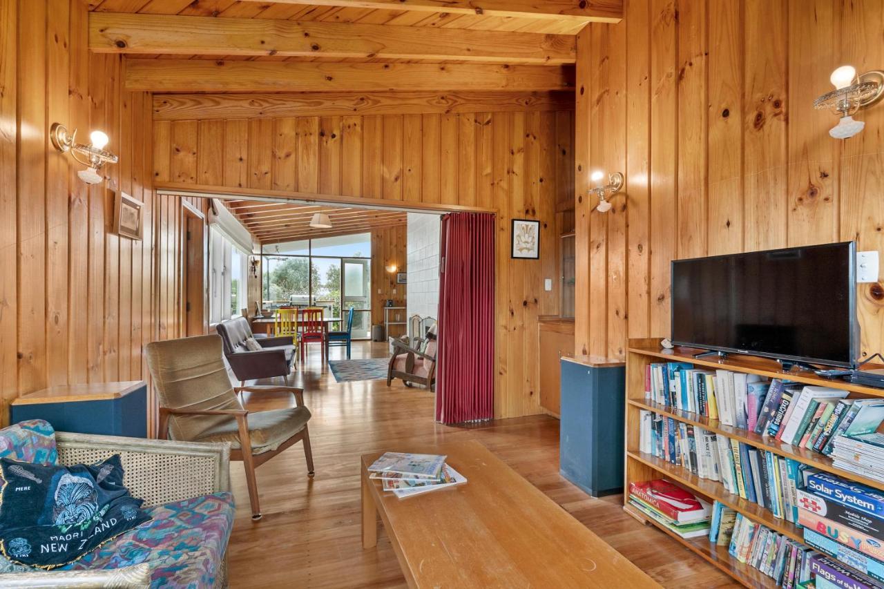 Queenie - Waikanae Beach Holiday Home 外观 照片